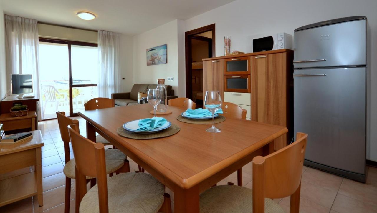 Residenza Porta Del Mare Appartement Lignano Sabbiadoro Buitenkant foto