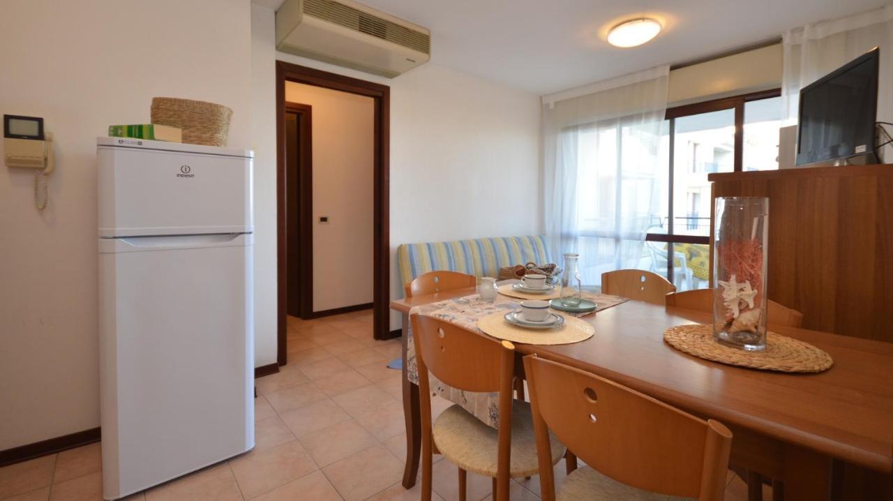 Residenza Porta Del Mare Appartement Lignano Sabbiadoro Buitenkant foto